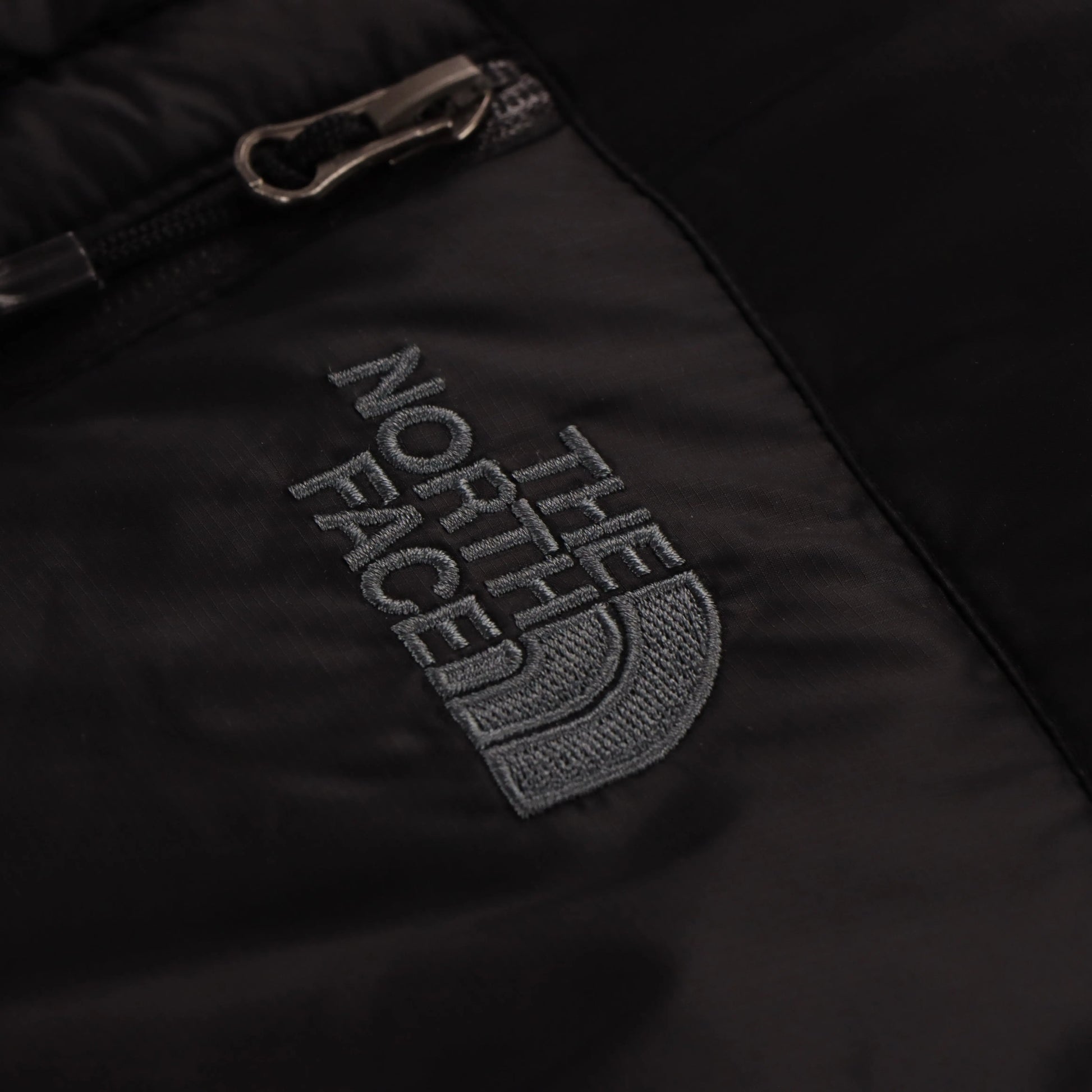 THE NORTH FACE 900 'Summit Series' Black Puffer Jacket (S) - Vintage Sole Melbourne
