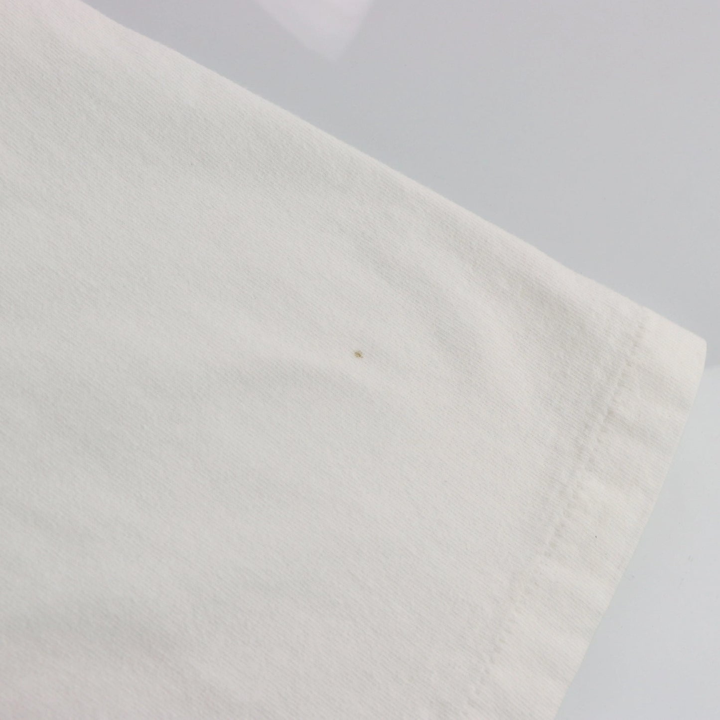 DISNEY Winnie The Pooh & Piglet Balloon Graphic Single Stitch White Tee USA Made (XL) ***COCO Vintage Sole Melbourne