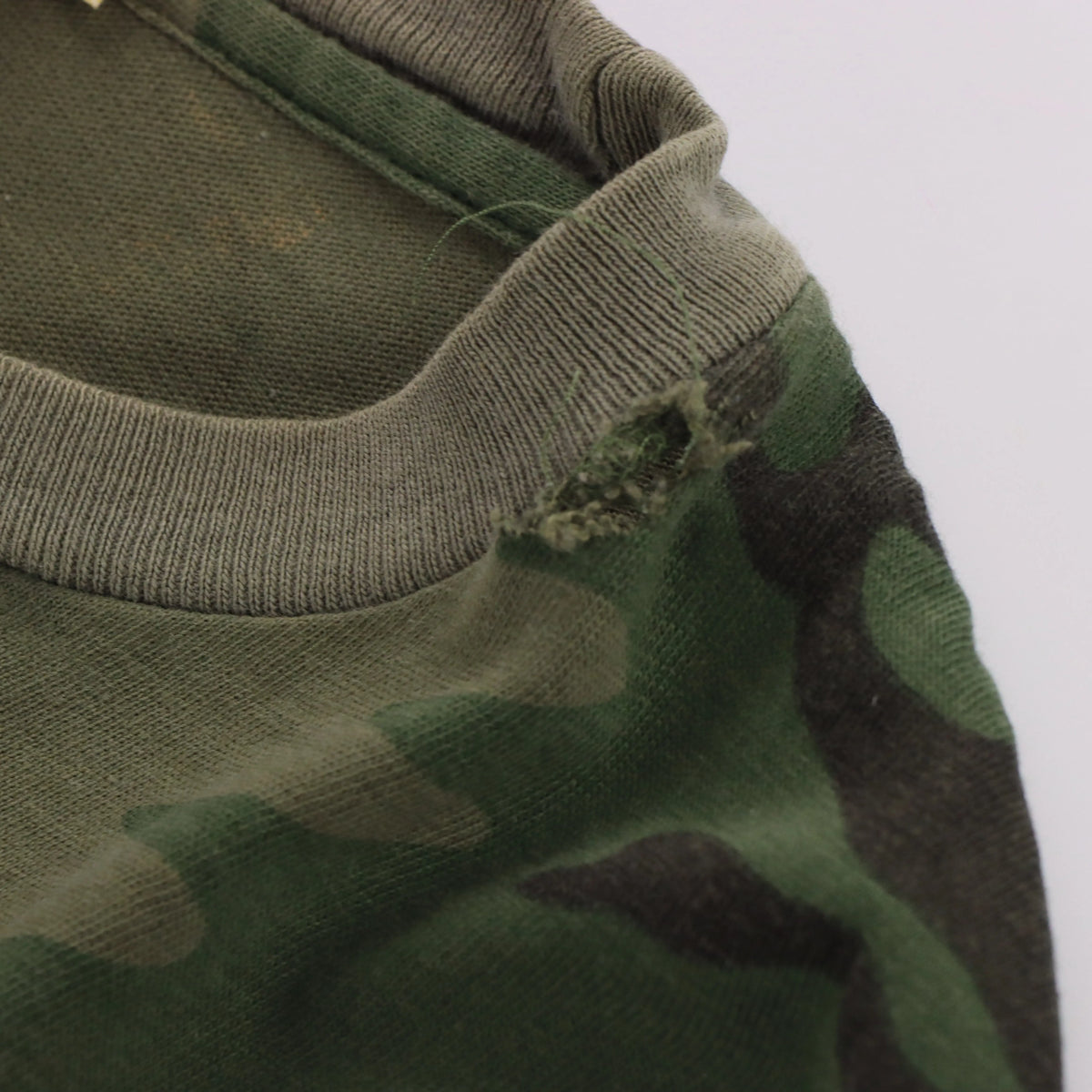 Vintage FREEPORT, MAINE Military Army Camouflage Single Stitch USA Made T-Shirt (XL)