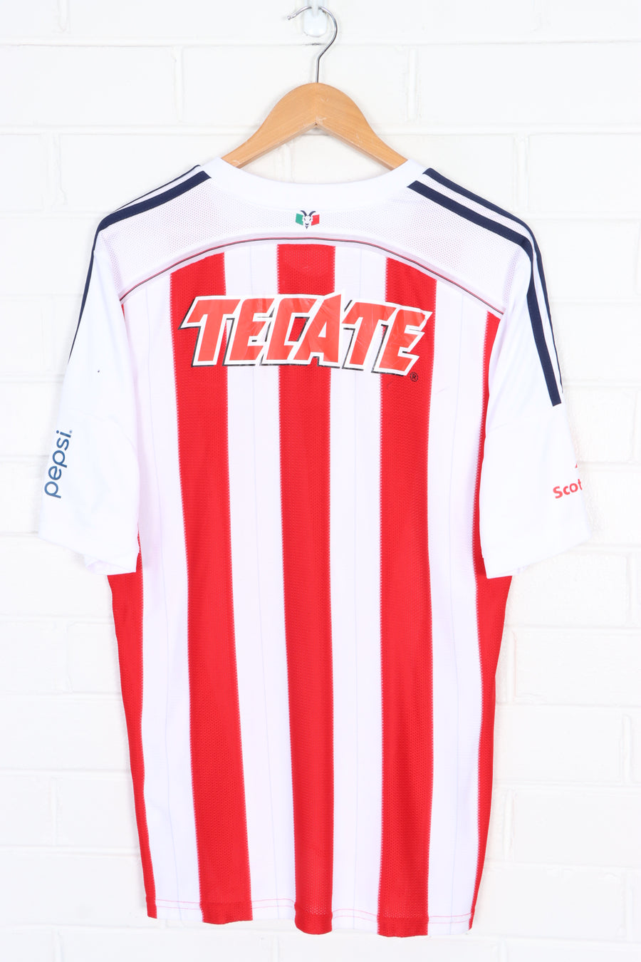 Autographed Chivas Guadalajara 2014/2015 ADIDAS Home Soccer Jersey (L)