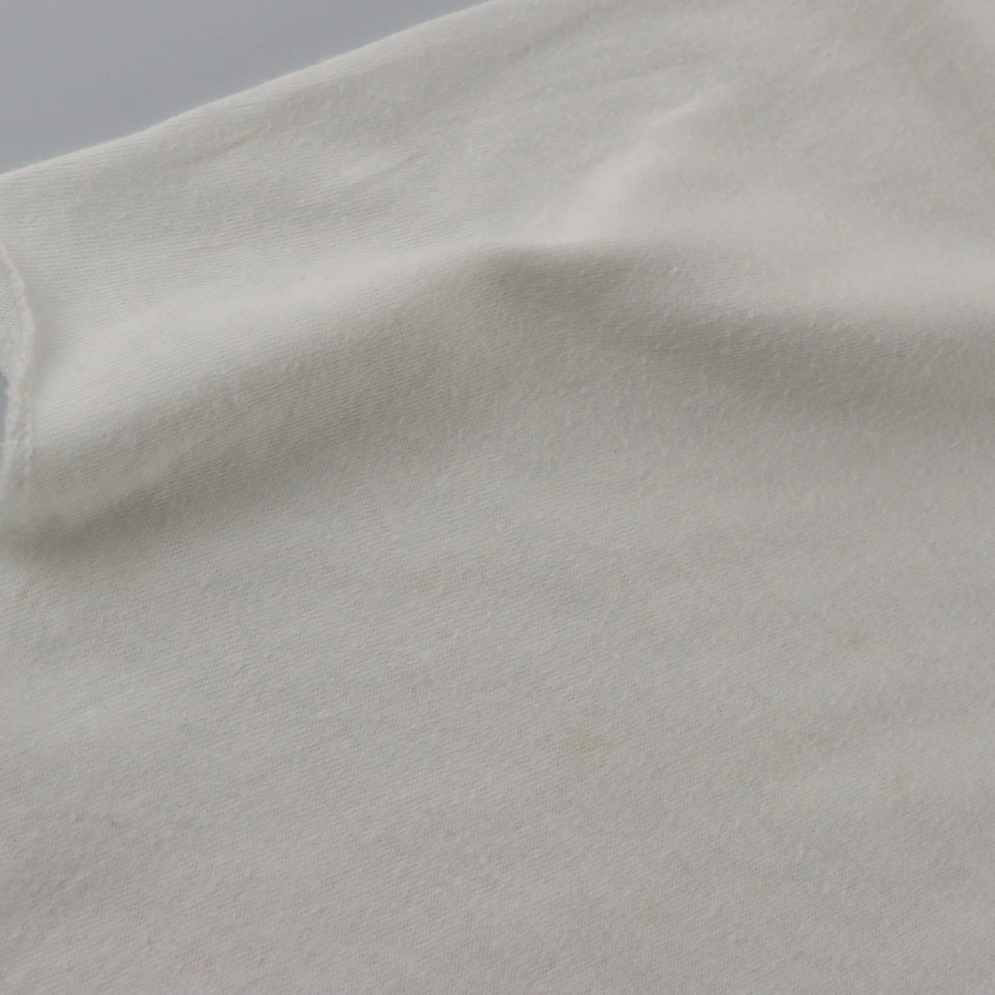 Willie Nelson USA Made Red & White 3/4 Sleeve Raglan Tee (XS) ***COCO Vintage Sole Melbourne