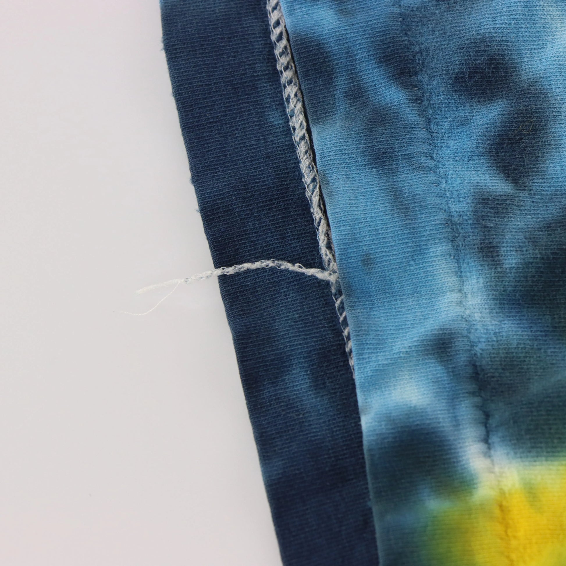 1999 Vintage MARVEL Wolverine X-Men Blue & Yellow Tie-Dye Tee (XS-S) Vintage Sole Melbourne