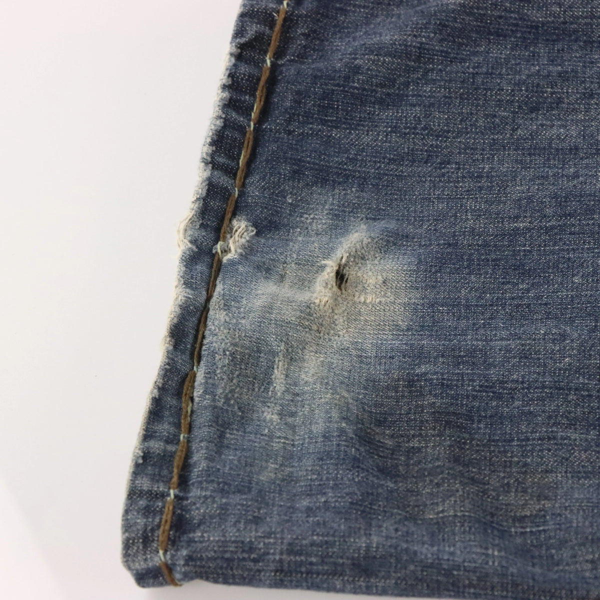Vintage LAGUNA BEACH Y2K Skull Button Cross Pocket USA Made Denim Jeans (36)