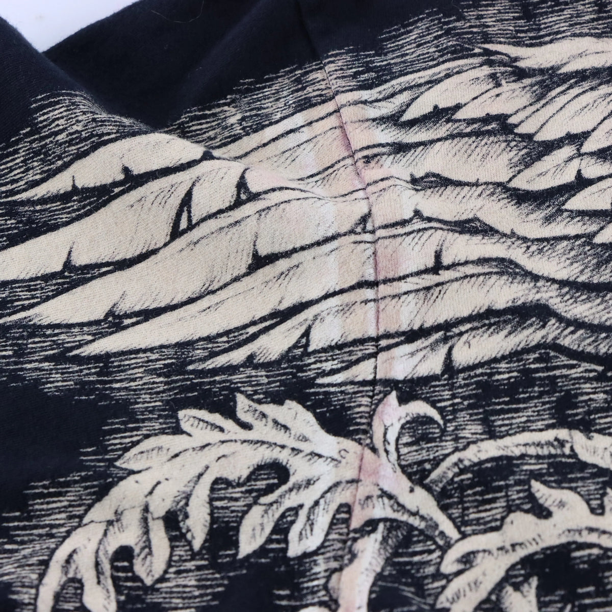 Vintage AFFLICTION Winged Skulls & Vines USA Made Y2K Cross T-Shirt (XL)