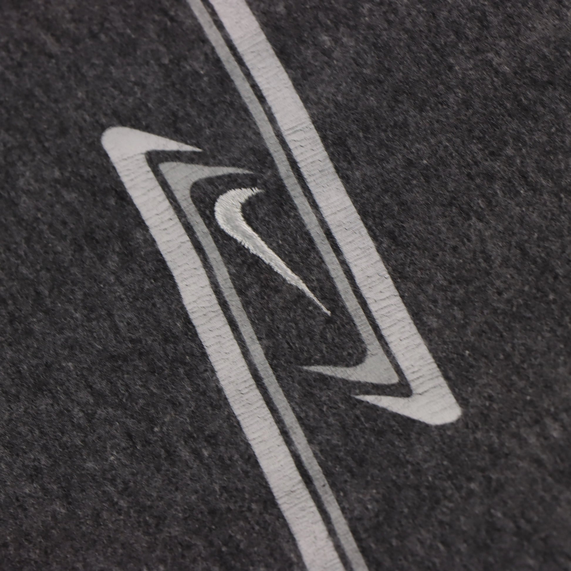 NIKE Dynamic Stripe Embroidered Swoosh Logo Dark Grey T-Shirt (XL) Vintage Sole Melbourne