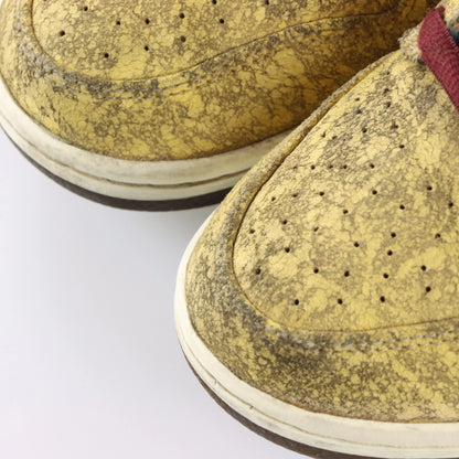 Vintage NIKE Burgundy Lace Up Dunk Low Pro Velvet Swoosh Sneaker (9.5)
