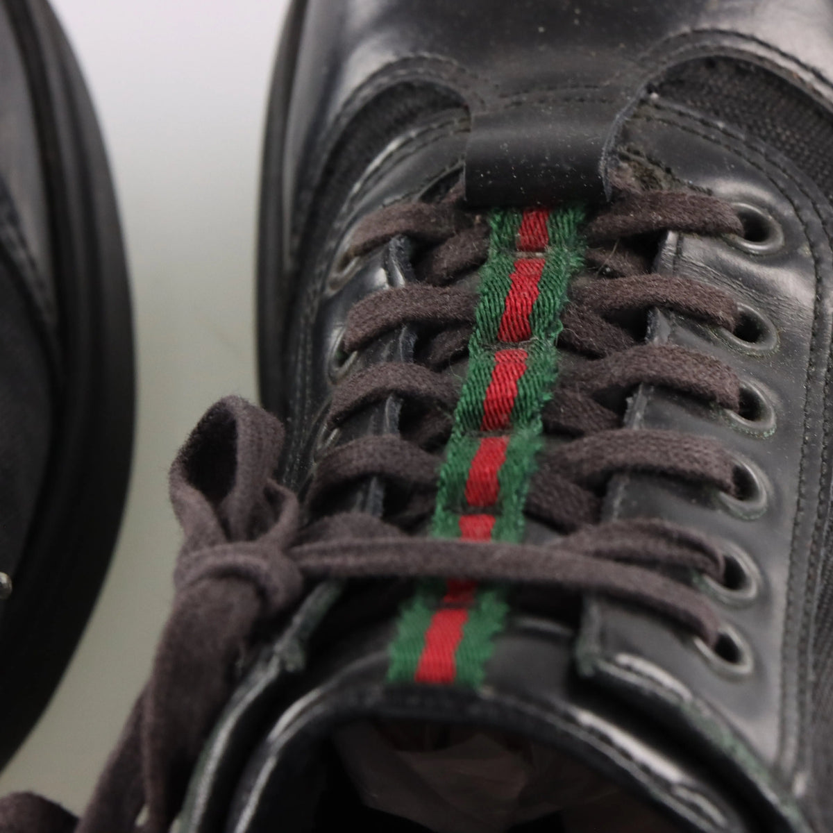 Vintage GUCCI Italy Made Black Leather Lace Up Dress Shoes (7 B)