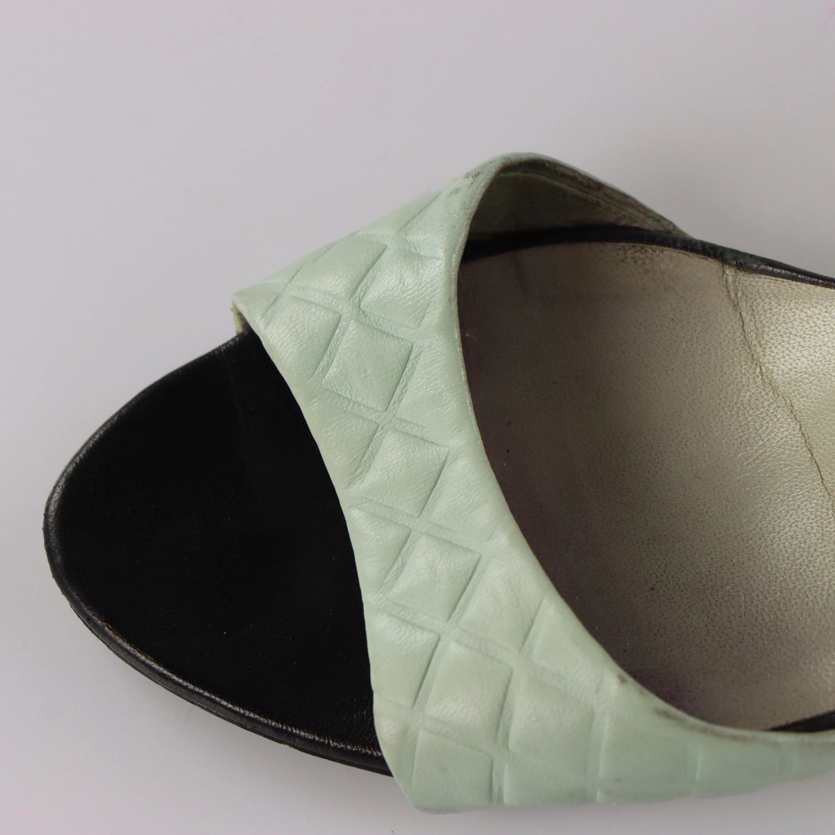 Vintage CHANEL Italy Made Chain Strap Blue & Black Leather Heel (40)