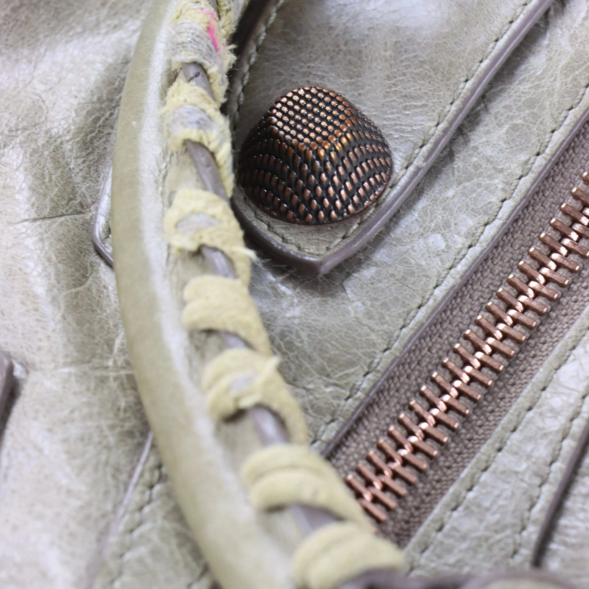 BALENCIAGA Agneau Giant Beige & Rose Gold City Bag Vintage Sole Melbourne