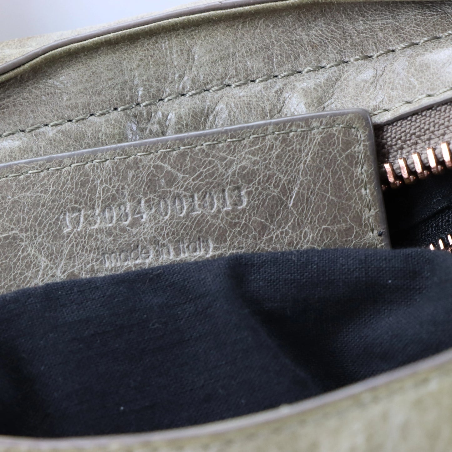 BALENCIAGA Agneau Giant Beige & Rose Gold City Bag