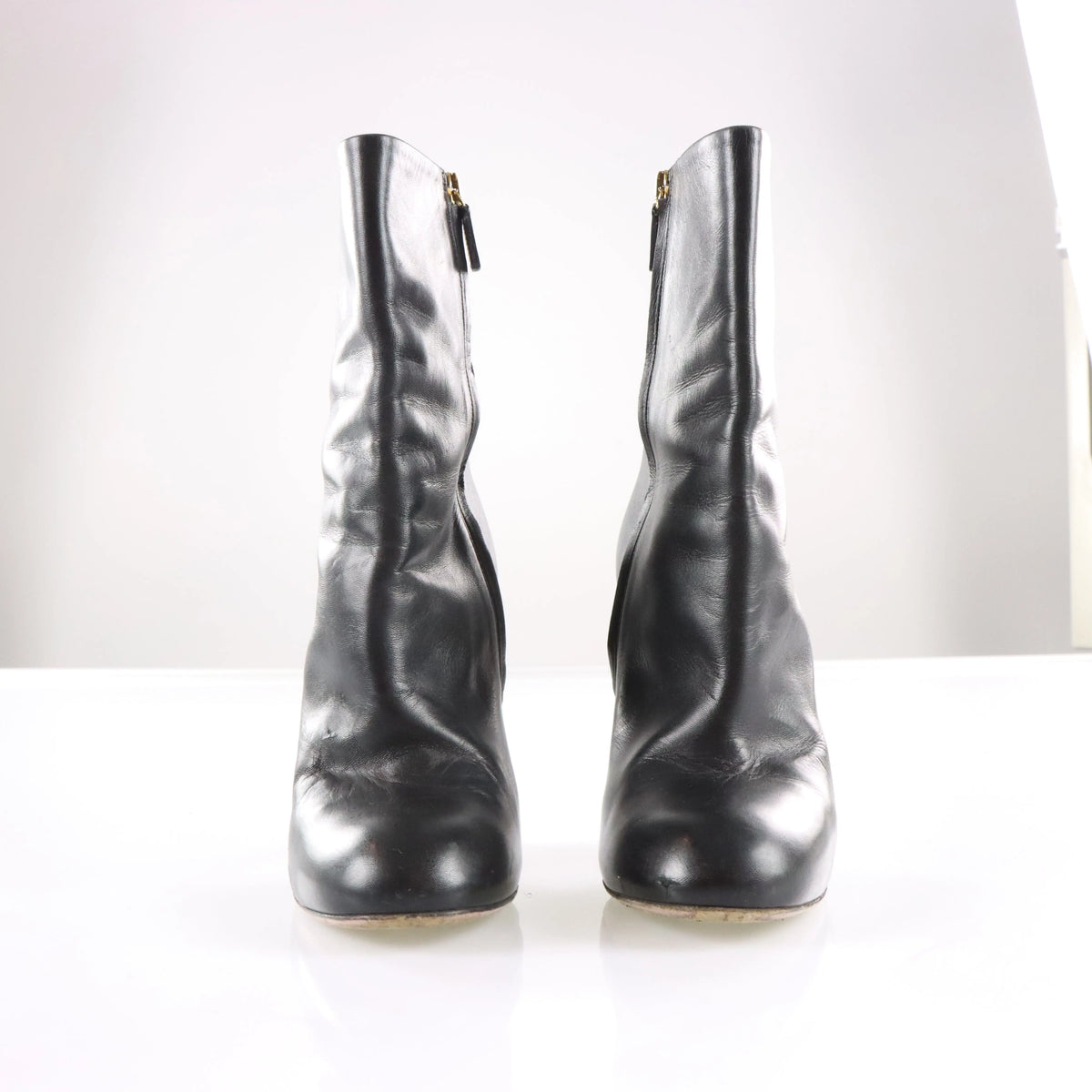 Vintage GUCCI Italian Made Black Leather Ankle Boot Stiletto Heels (38)