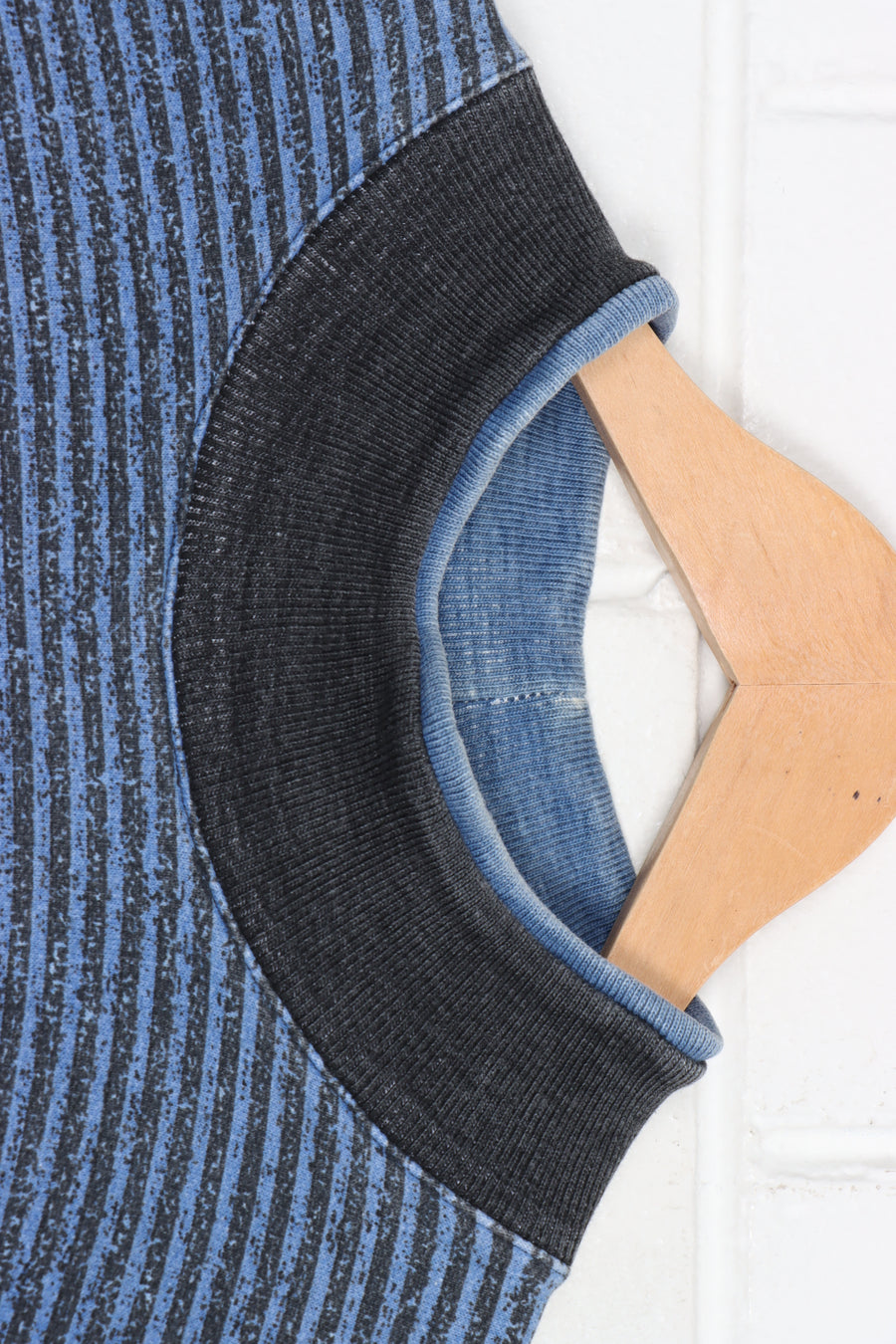 QUIKSILVER Blue & Black Striped Double Neck Surf Sport Sweatshirt (XL-XXL)