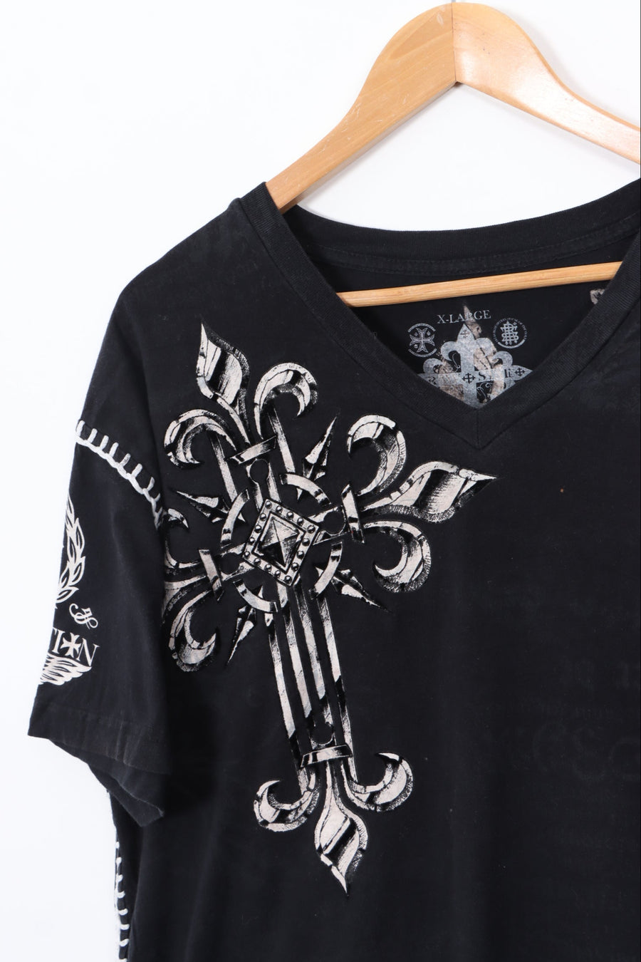 Y2K Redemption Side Stitch Detail Cross Design V-Neck Tee (XL)