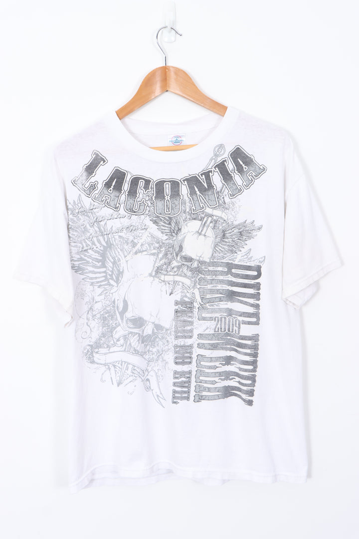 Laconia New Hampshire Gothic Skull Graphic Print White Y2K T-Shirt (L)