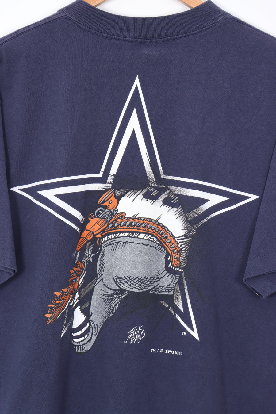 NUTMEG Dallas Cowboys NFL Player Cartoon Football Tee (L)