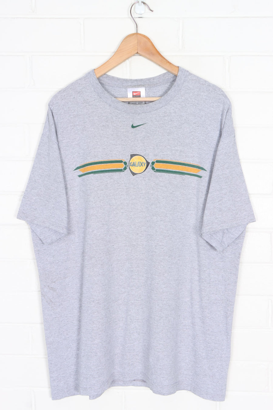 MLS LA Galaxy Soccer NIKE Centre Swoosh T-Shirt (XL)