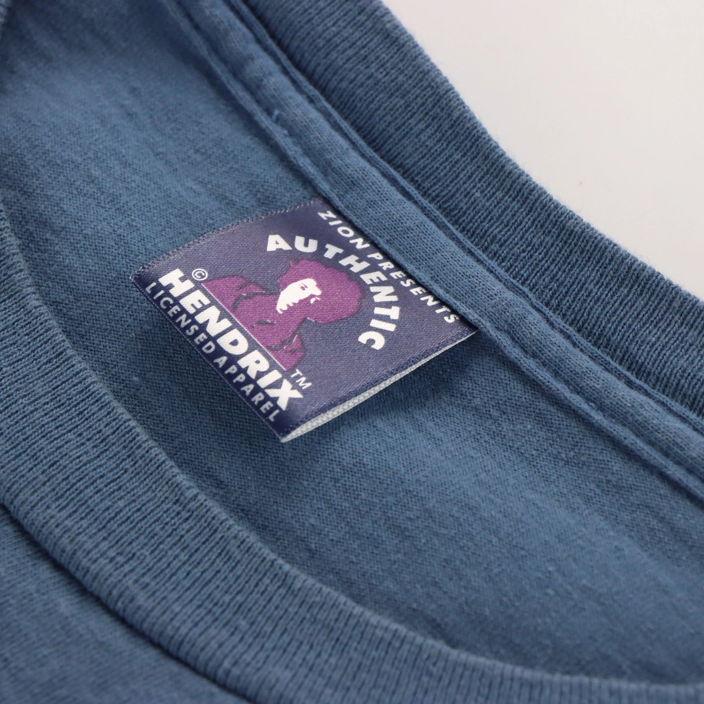 Vintage JIMMY HENDRIX Peace Sign Rock Music Blue Tee (XL)