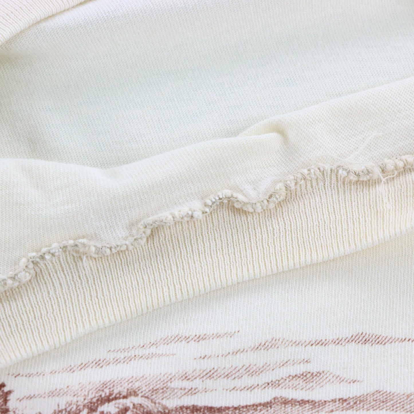 Vintage 1978 "Sea Otter And Pup" Light Beige Single Stitch BELTON Tee USA Made (S)