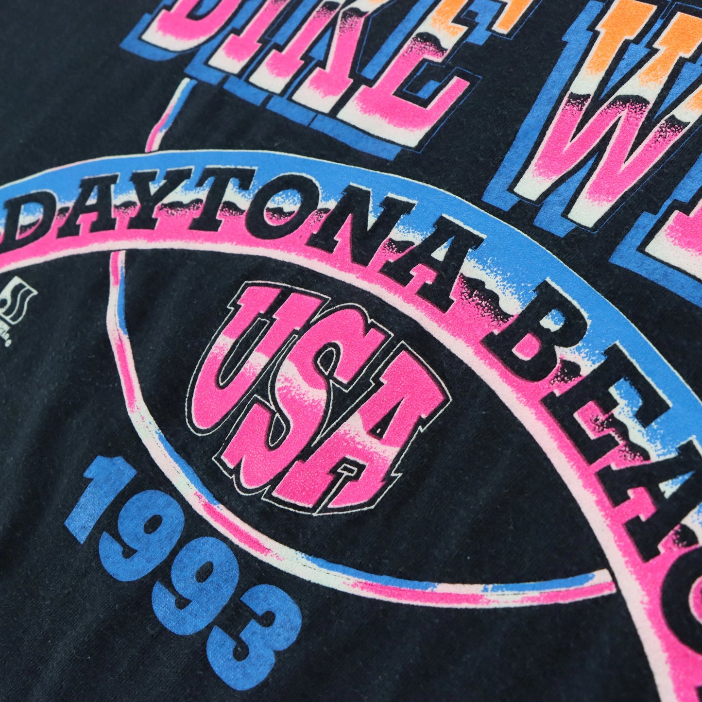 Vintage 1993 HARLEY DAVIDSON Black & Neon Daytona Beach Bike Week Single Stitch Tee USA Made (L)