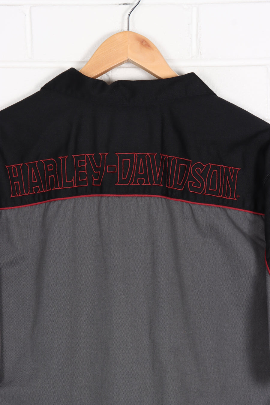 HARLEY DAVIDSON Embroidered Short Sleeve Shirt (L-XL)