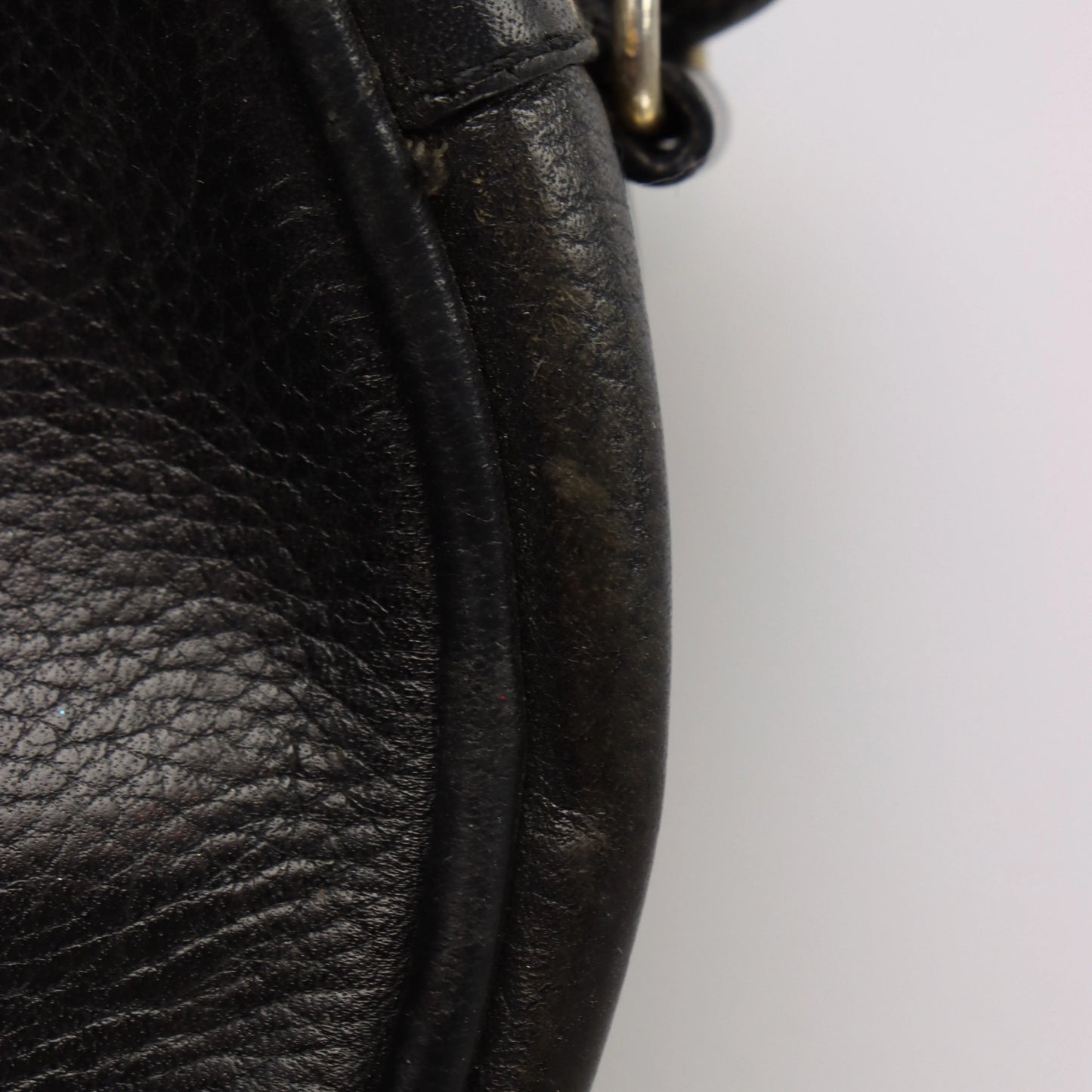 GUCCI Micro Logo Pebbled Leather Round Black Crossbody Bag