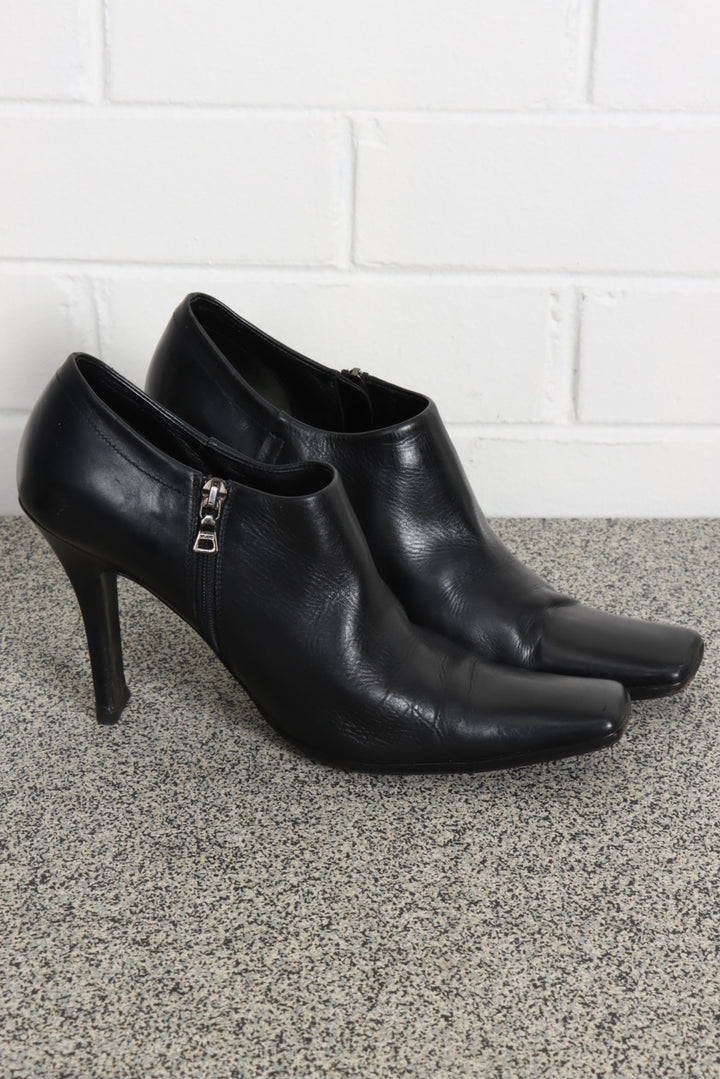 PRADA Square Toe Leather High Heel Ankle Boots (39.5)