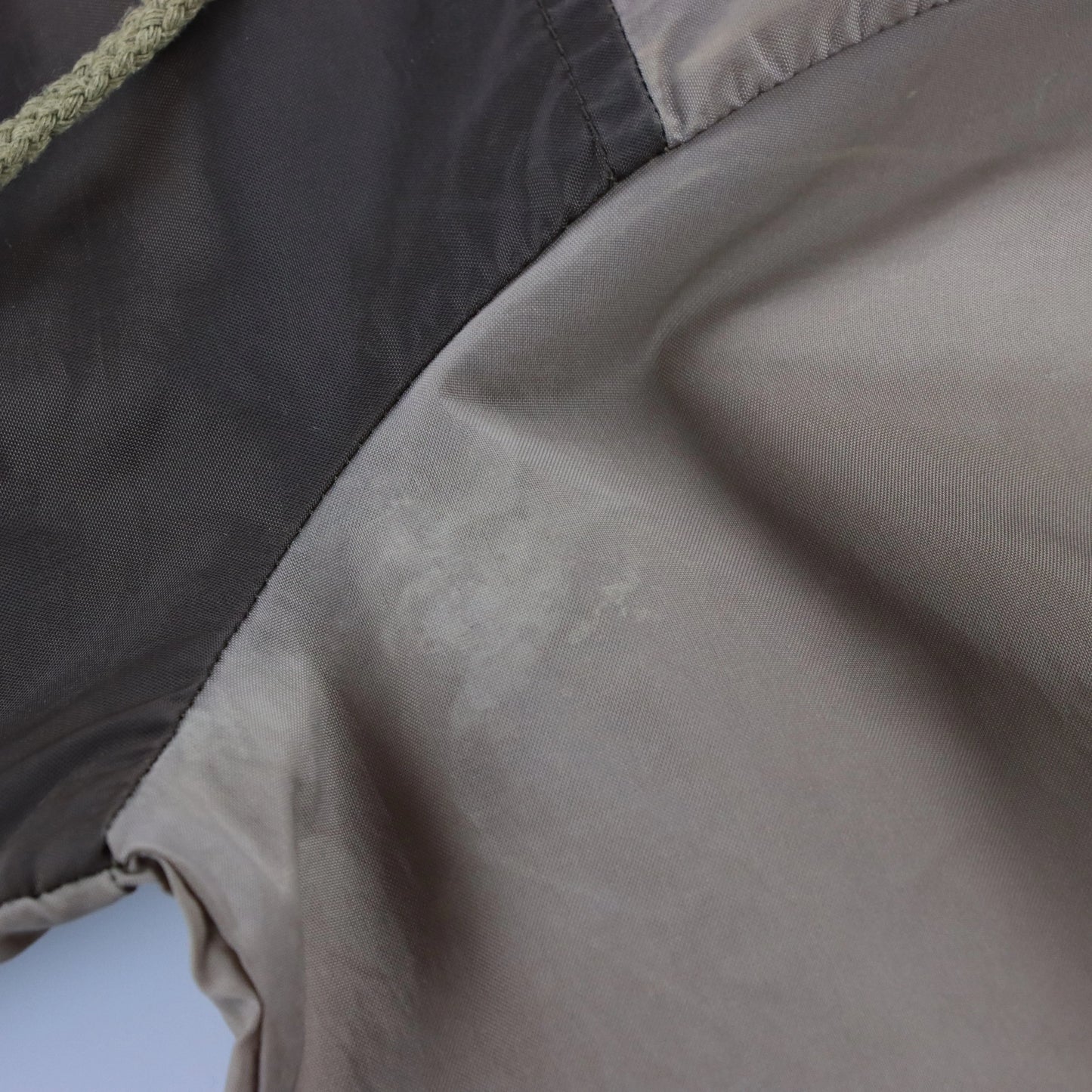 Vintage ADIDAS Brown Lightweight Hooded Windbreaker Jacket (M)