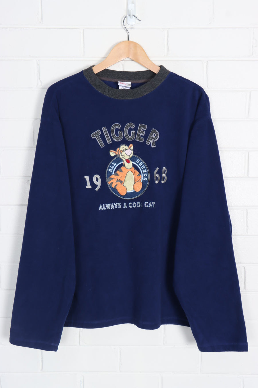 DISNEY Tigger Pooh Embroidered Oversized Fleece (XXL)