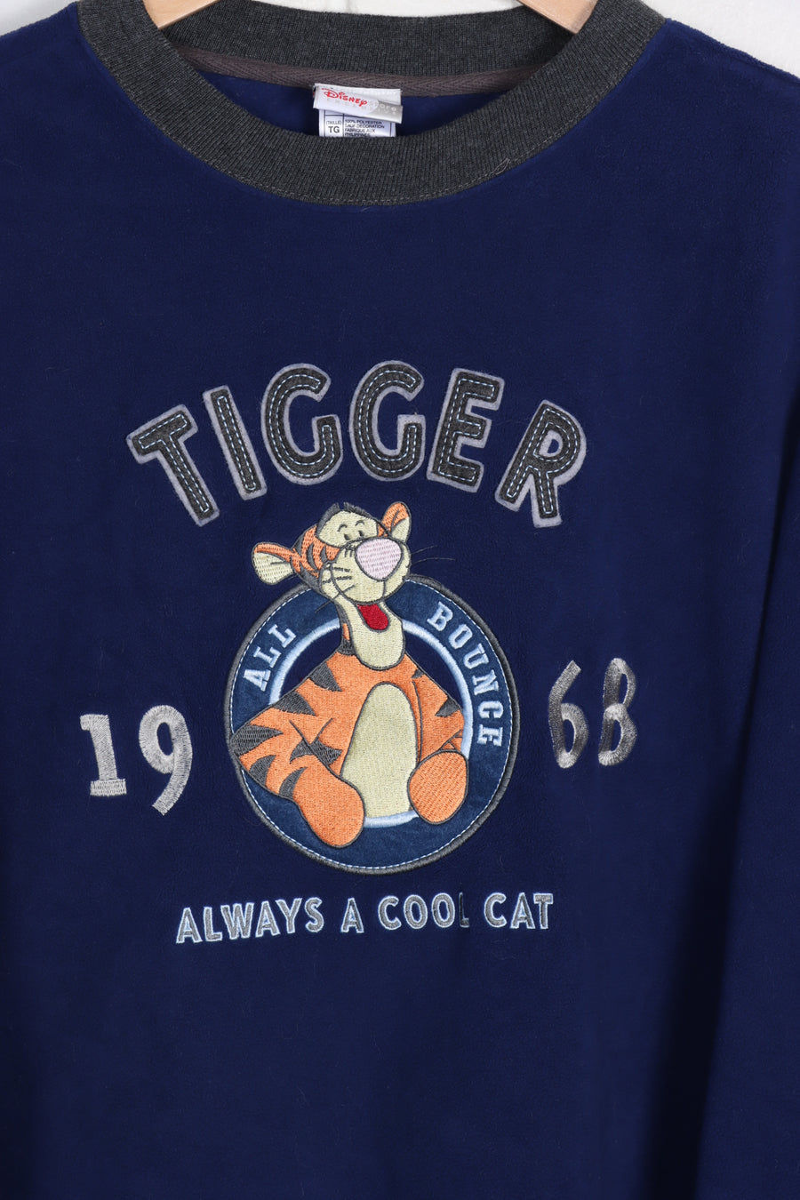 DISNEY Tigger Pooh Embroidered Oversized Fleece (XXL)