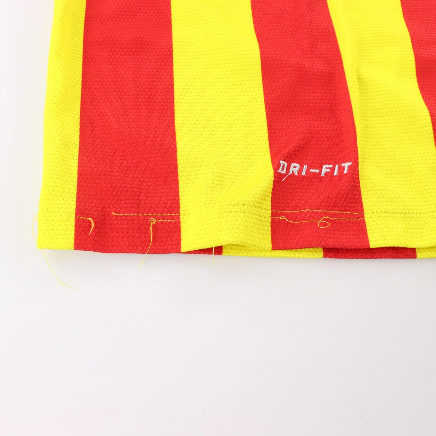 NIKE Barcelona 2013/2014 Away 'Dri-Fit' Soccer Jersey (XL)
