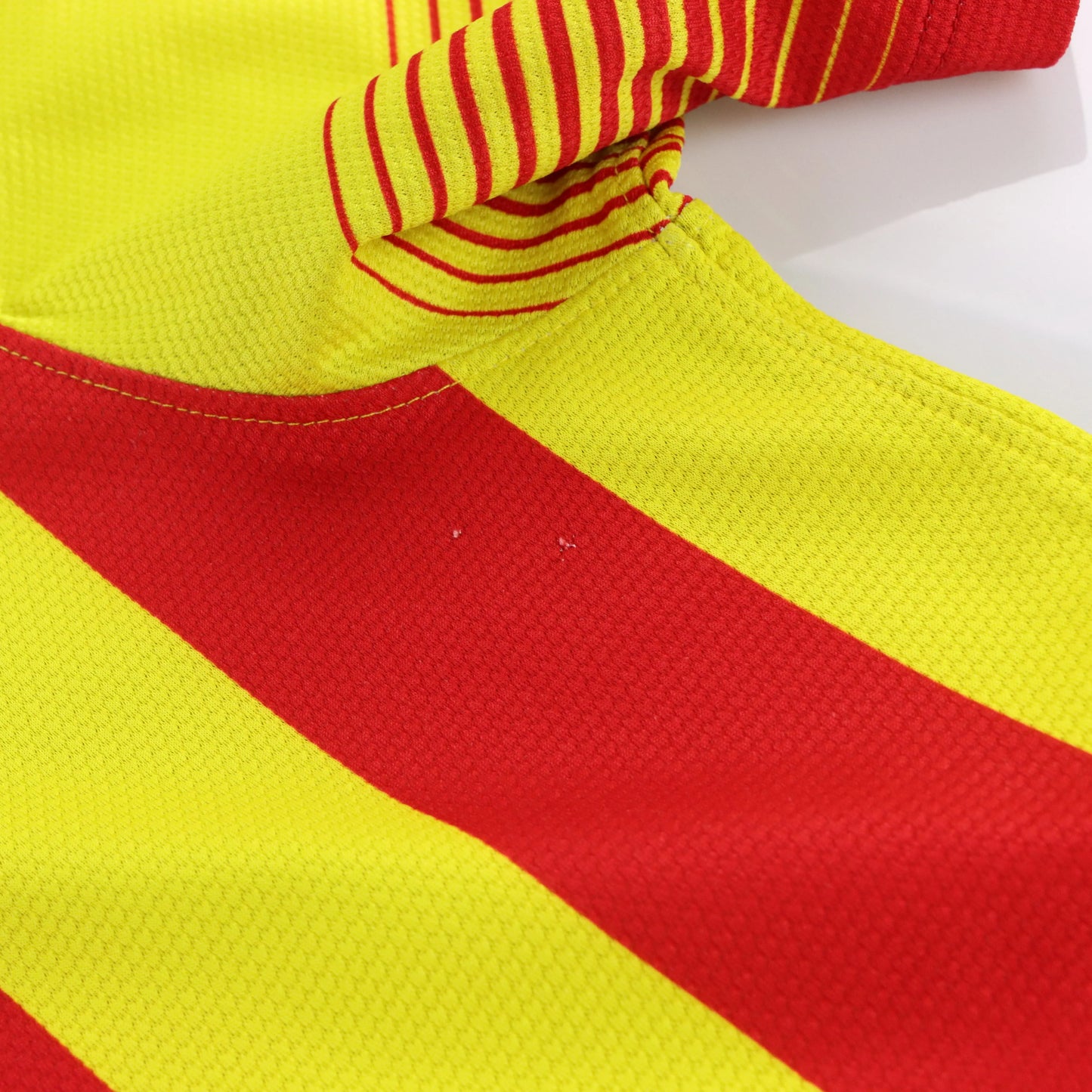 NIKE Barcelona 2013/2014 Away 'Dri-Fit' Soccer Jersey (XL)