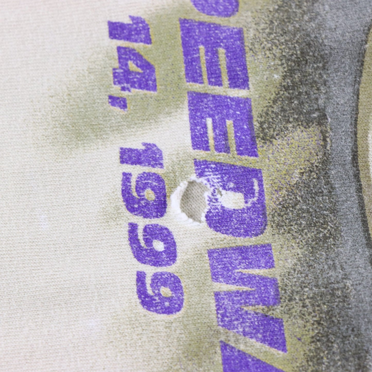 1999 Vintage NASCAR Cracker Barrell Racing T-Shirt USA Made (L)