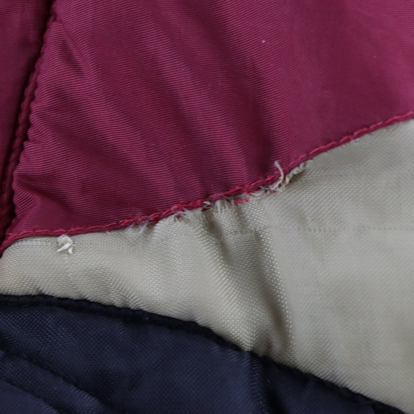 Vintage 49ERS NFL Embroidered Korea Made Football Puffer Jacket (XL) Vintage Sole Melbourne