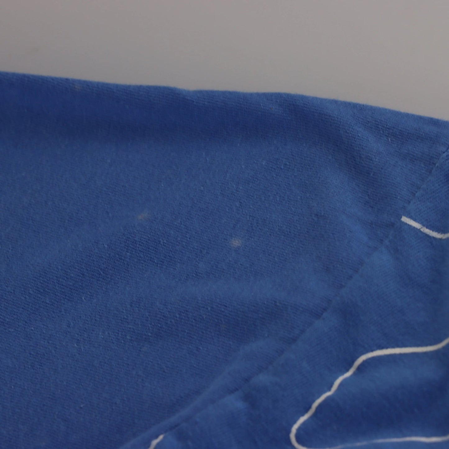 SOUTHPOLE Vintage 3D Print Bunny 'Good Vibes' Swirl Pattern Blue T-Shirt (XXL)