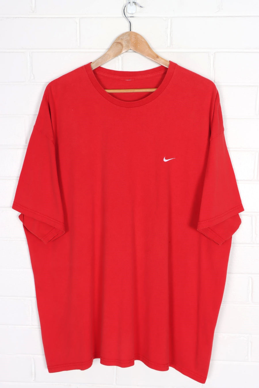 NIKE Swoosh Logo Casual Red T-Shirt (3XL)