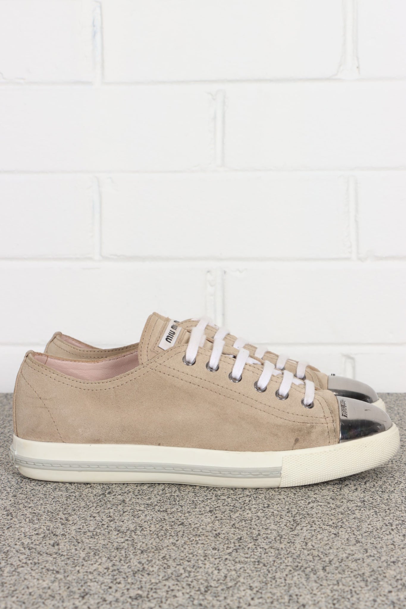 MIU MIU Metal Toe Cap Blush Suede Leather Sneakers 39 Vintage