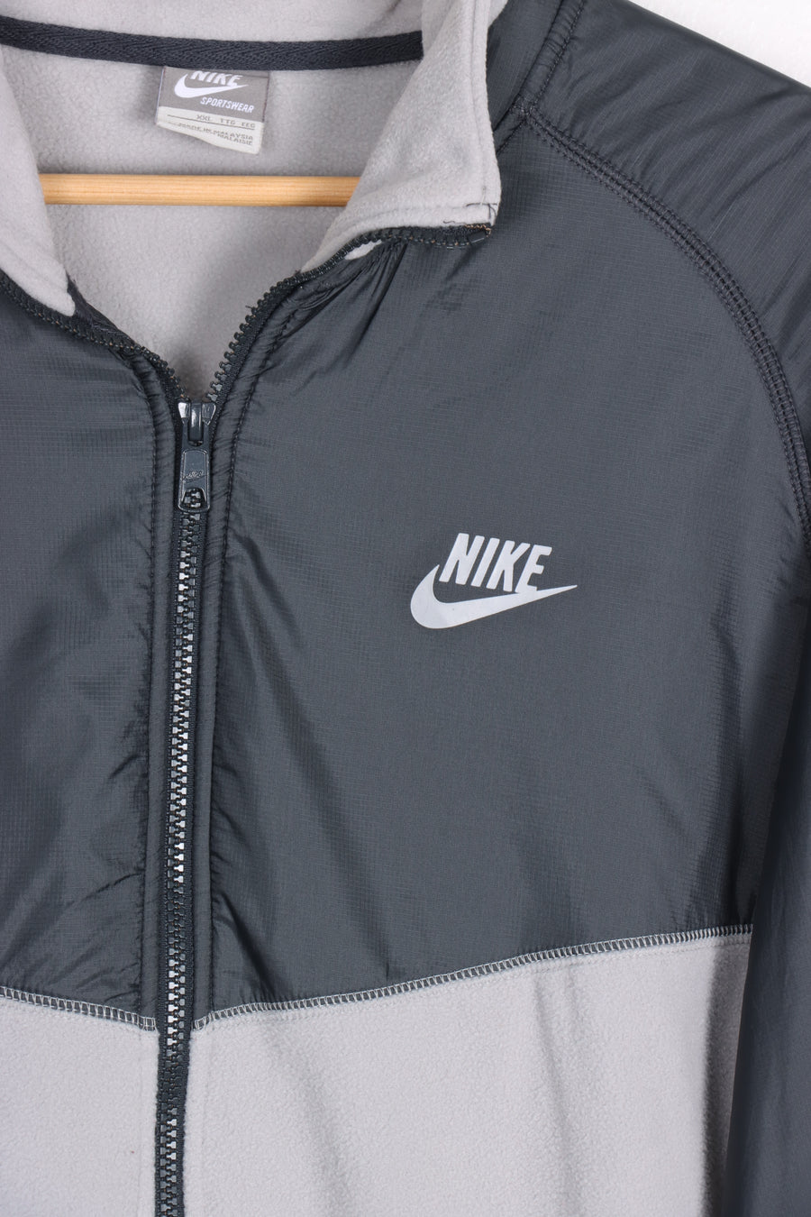 NIKE Grey & Silver Zip Up Fleece Jacket (XXL)