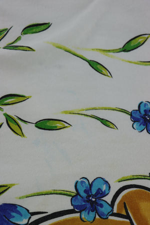 DISNEY WINNIE THE POOH Smelling Flowers Colourful Tee (M-L)