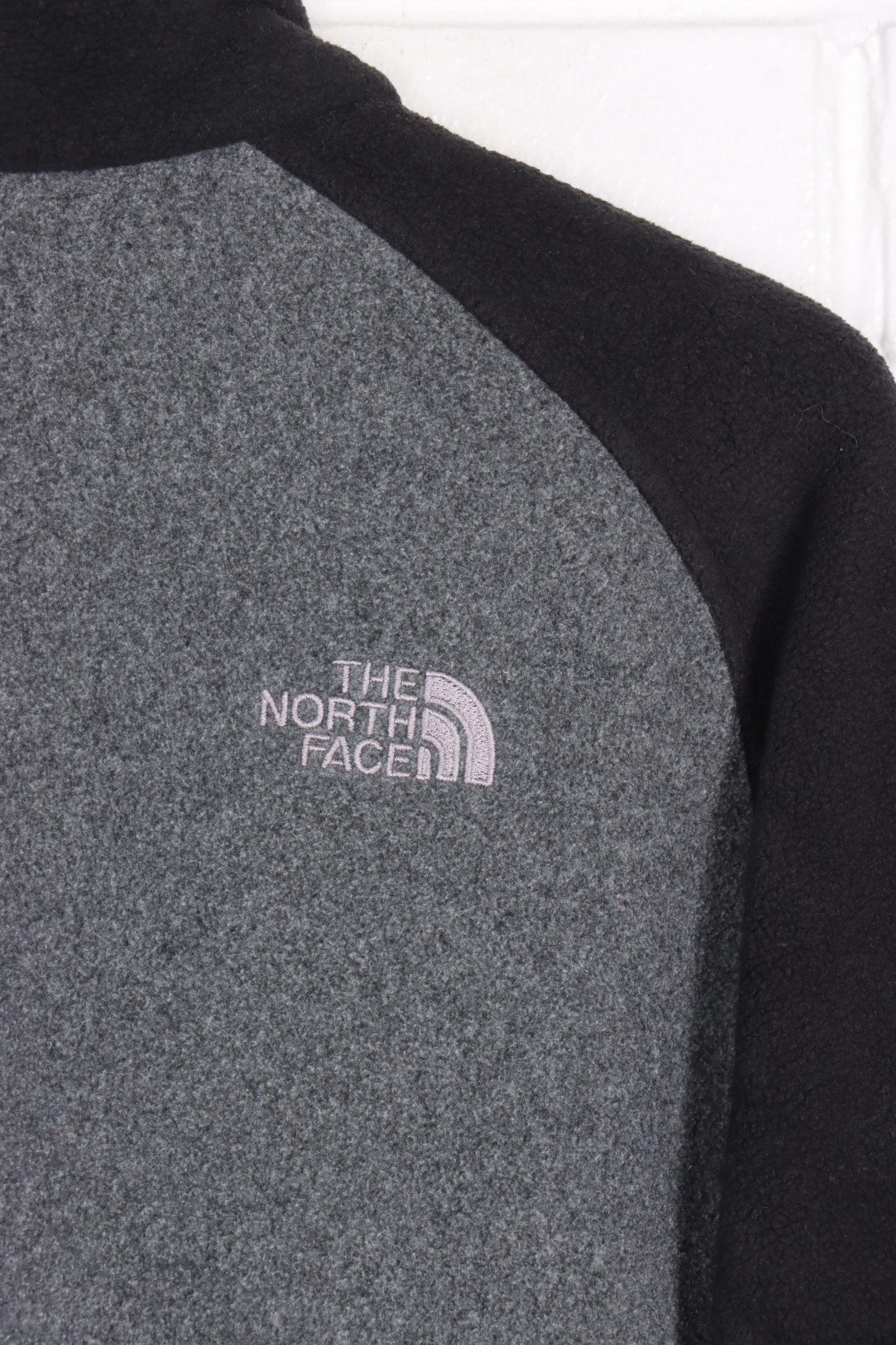 THE NORTH FACE Two Tone Grey Zip Up Fleece (XL) - Vintage Sole Melbourne