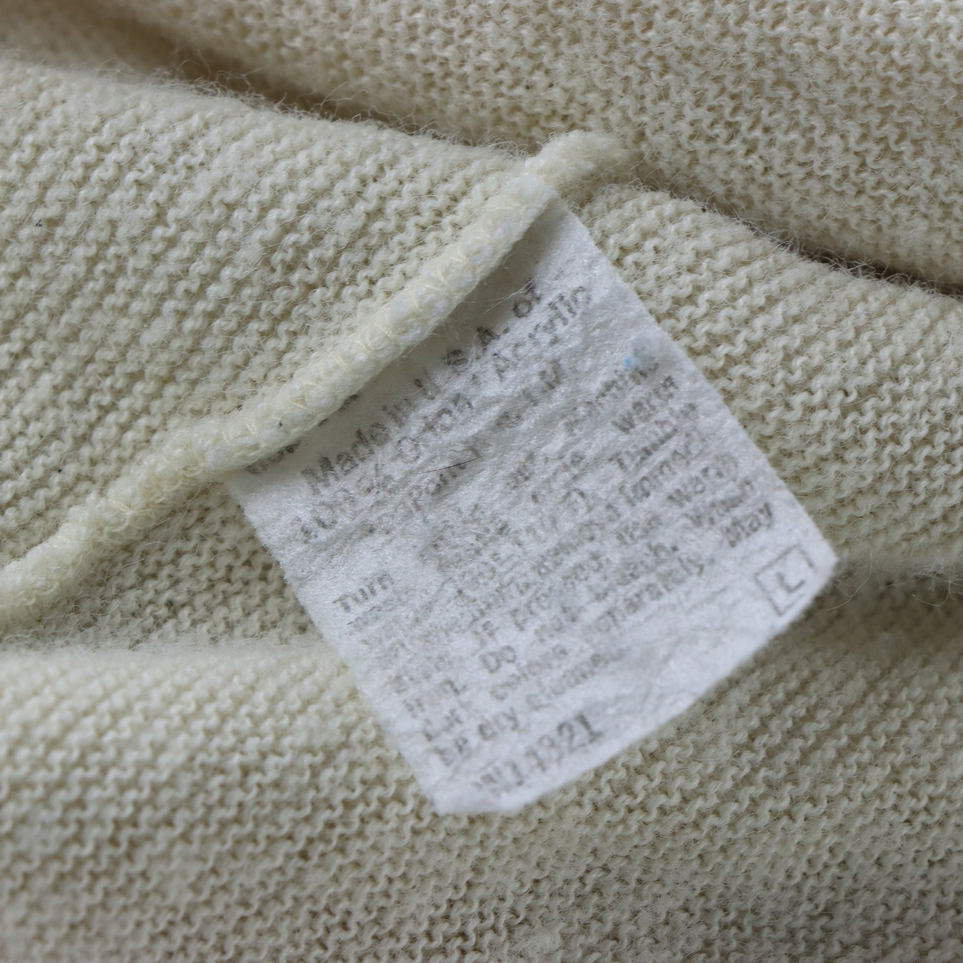 Vintage CHRISTIAN DIOR Monsieur Embroidered USA Made Beige Kit Cardigan (L) Vintage Sole Melbourne