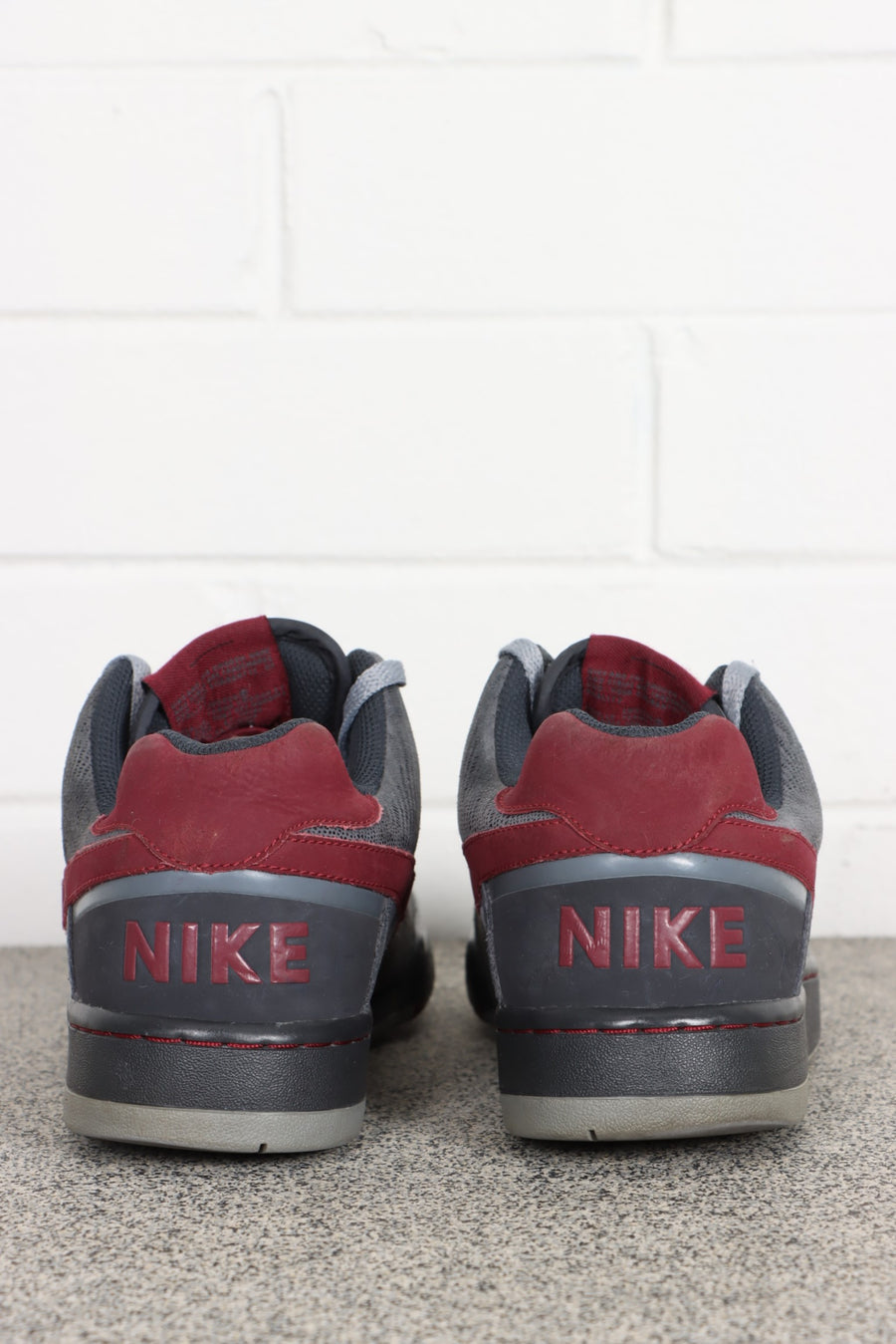 NIKE Delta Force Low Grey/Maroon Sneakers (8.5)