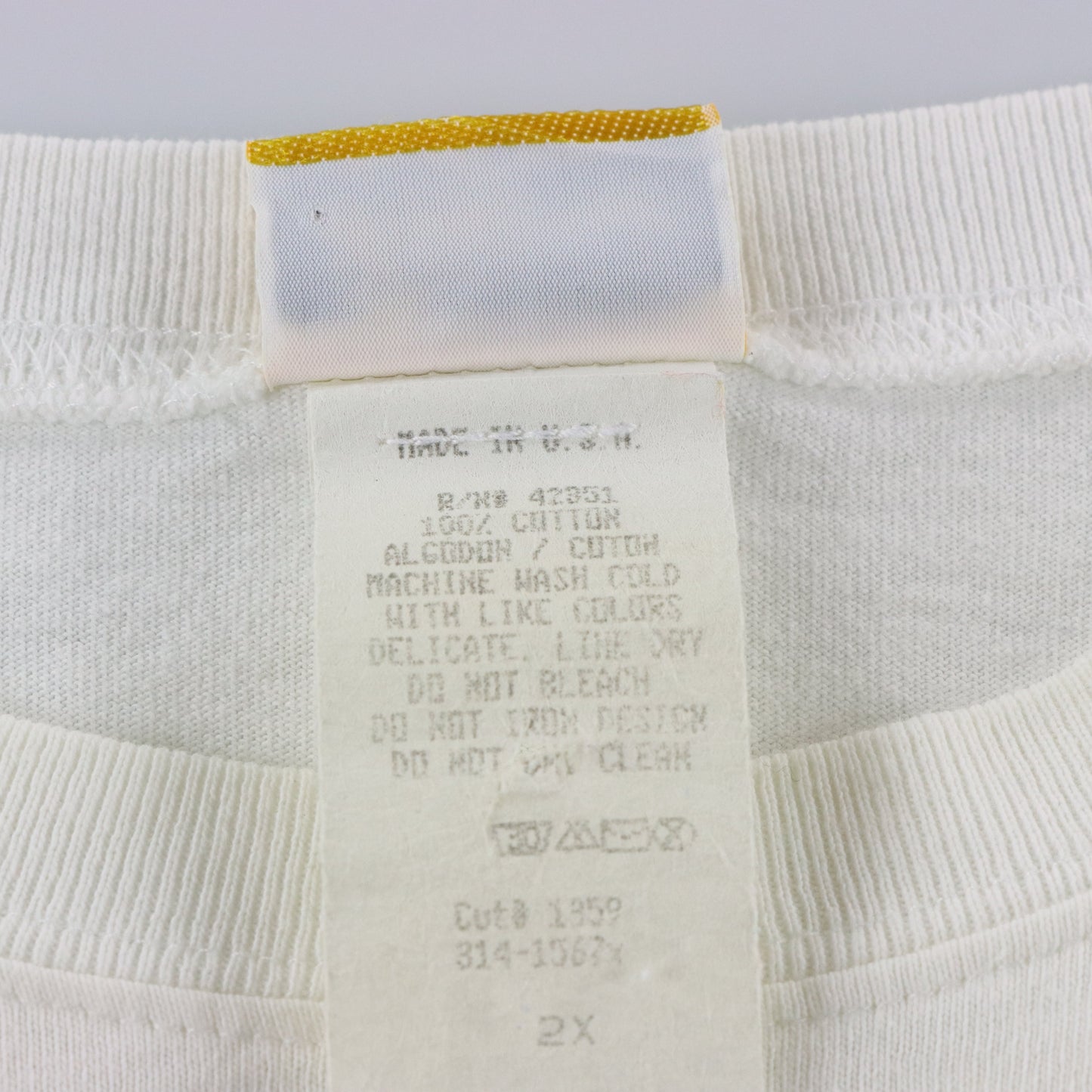 Vintage KEN DONE "Some Flowers From Japan" USA Made White T-Shirt (XXL-XXXL) Vintage Sole Melbourne