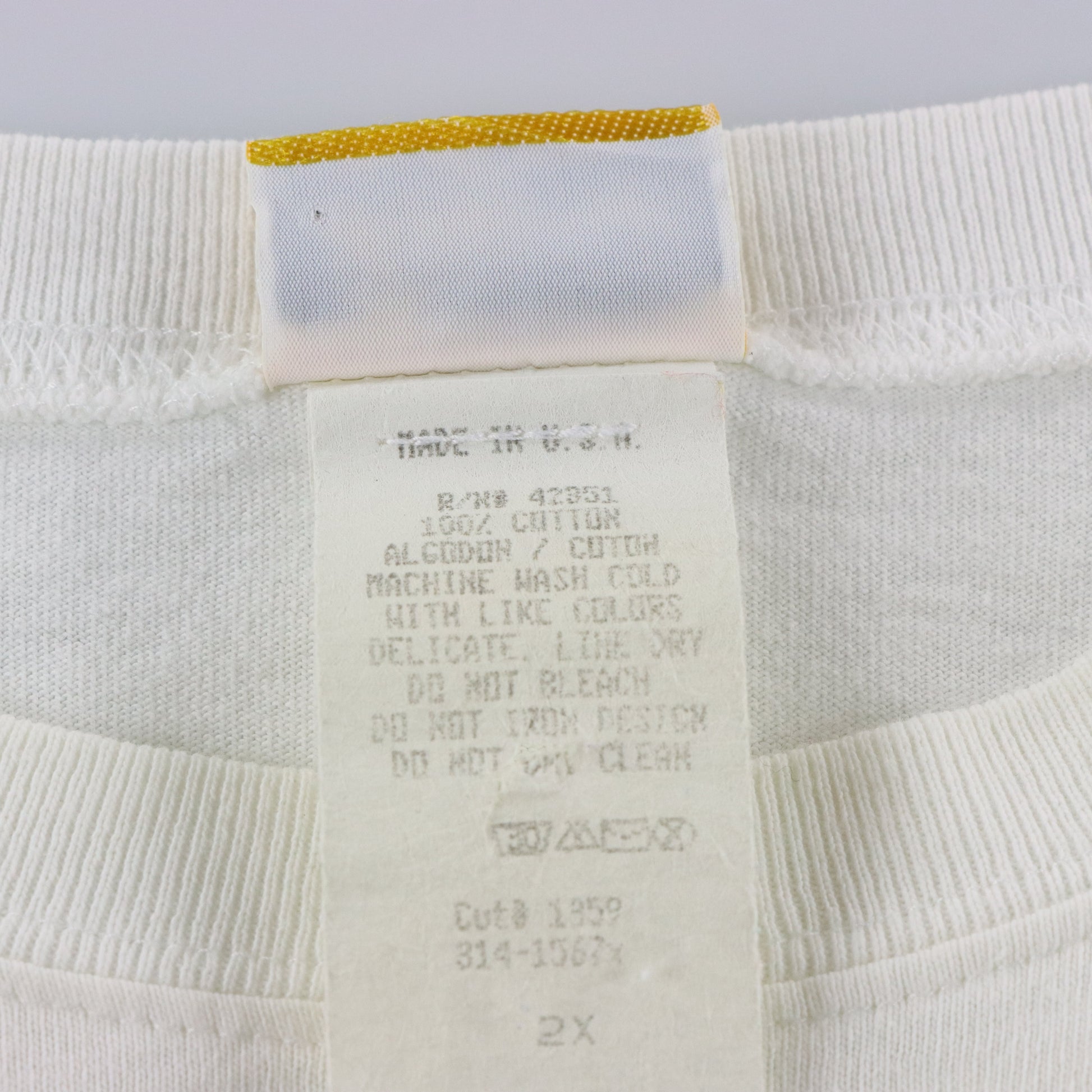 Vintage KEN DONE "Some Flowers From Japan" USA Made White T-Shirt (XXL-XXXL) Vintage Sole Melbourne