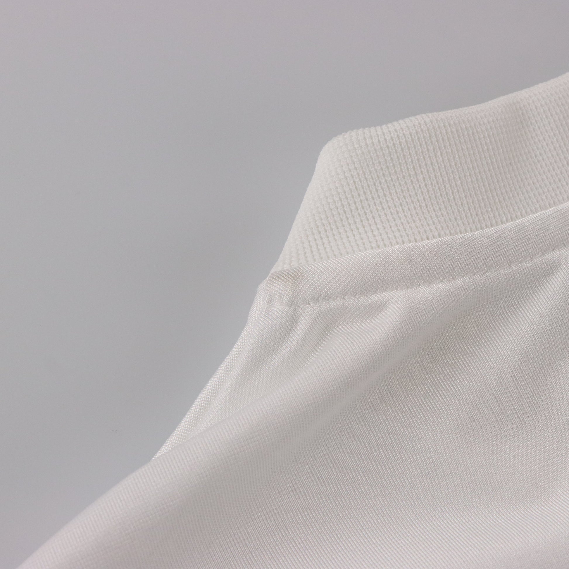 Vintage NIKE White & Silver Embroidered Swoosh Logo Y2K Tank Top Tee (XXL) Vintage Sole Melbourne