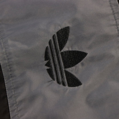 Vintage ADIDAS Embroidered Logo Grey & Black Windbreaker Jacket (M) Vintage Sole Melbourne