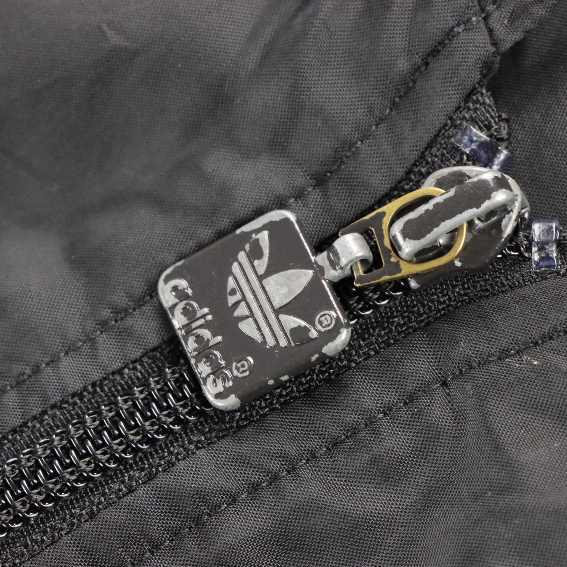 Vintage ADIDAS Embroidered Logo Grey & Black Windbreaker Jacket (M) Vintage Sole Melbourne