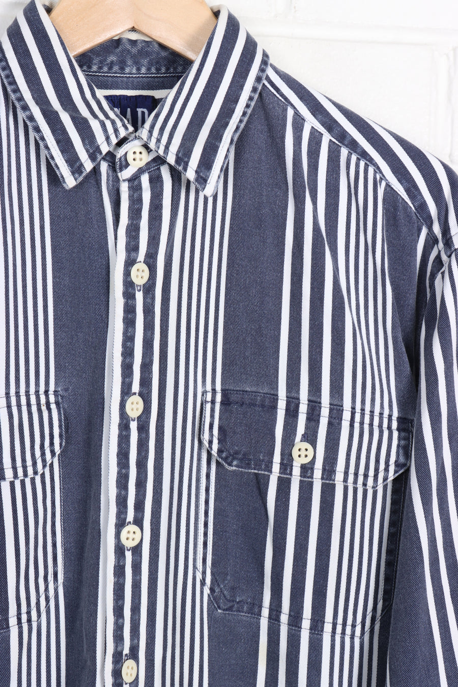 Vintage GAP 90's Black & White Striped Long Sleeve Button Up Shirt (M-L)