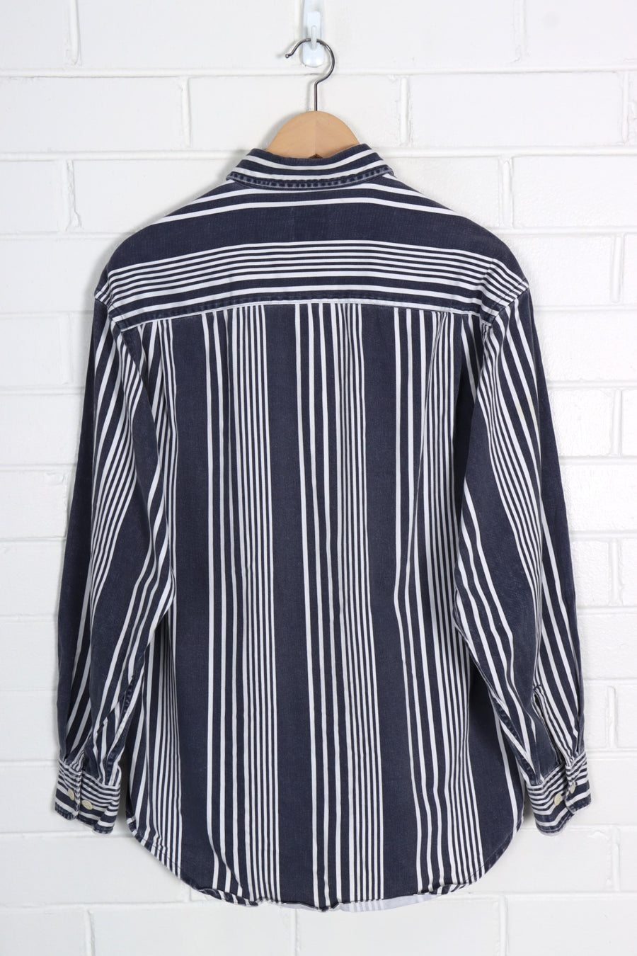 Vintage GAP 90's Black & White Striped Long Sleeve Button Up Shirt (M-L)