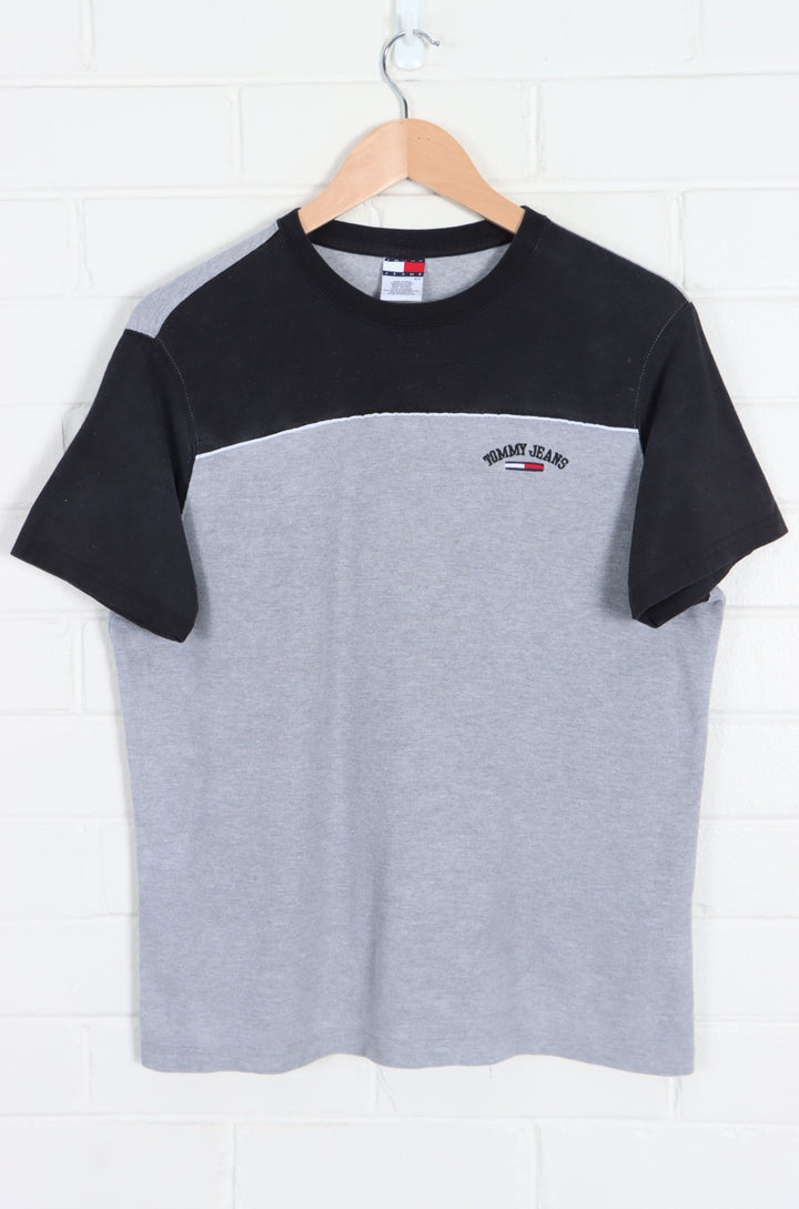 TOMMY HILFIGER JEANS Embroidered Two Tone T-Shirt (S) - Vintage Sole Melbourne