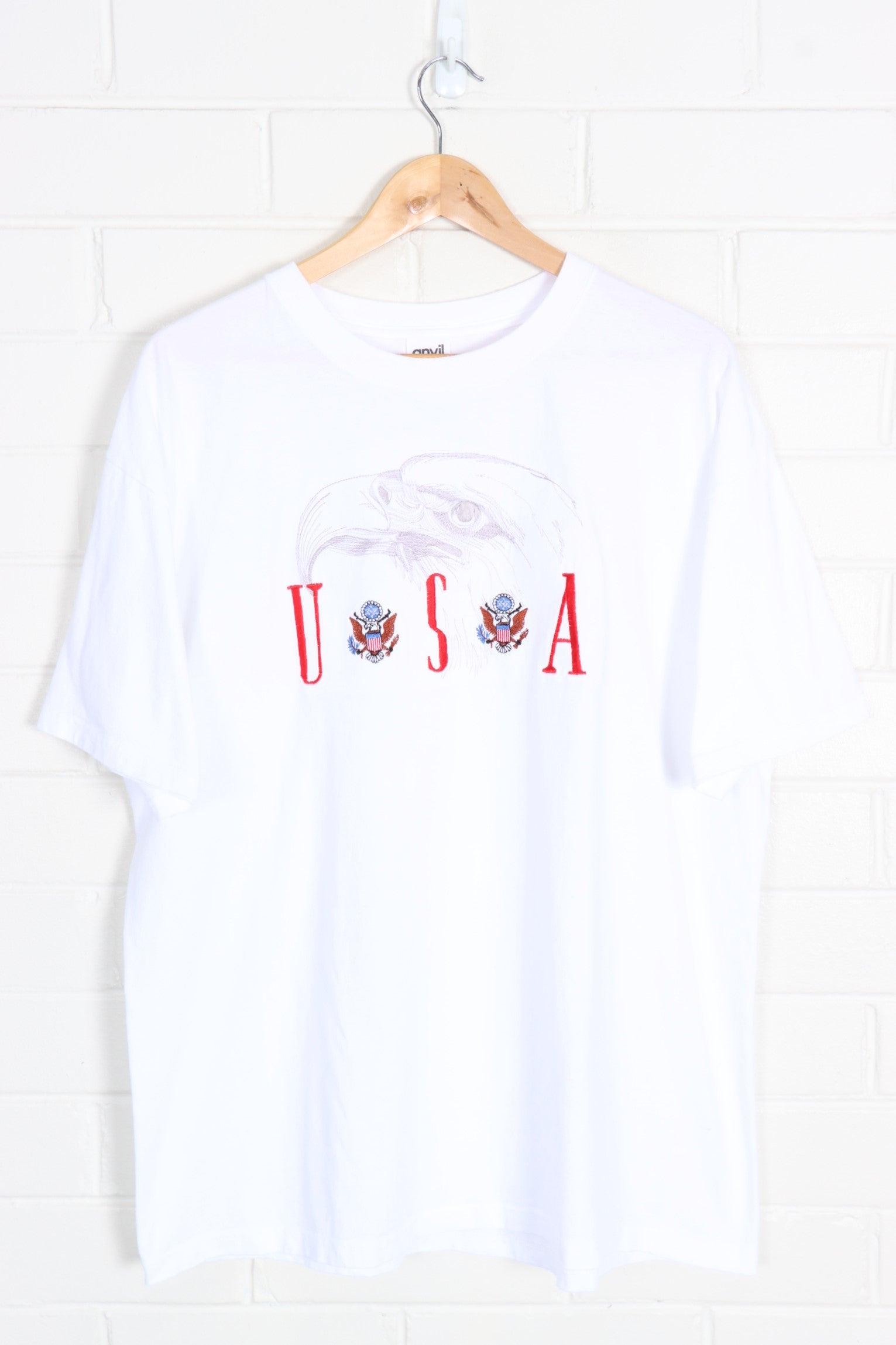 USA Bald Eagle & Crest Silver Detail Embroidered T-Shirt (XL) - Vintage Sole Melbourne